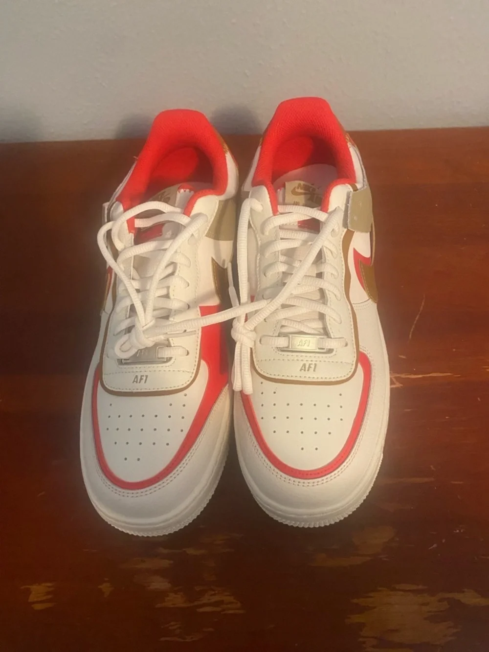Nike Low-Top Sneakers — White, Red & Brown Accents Women AF1 Shadow Nike Air 1